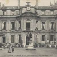 Cour de la Mairie du IXe arrondissement de Paris