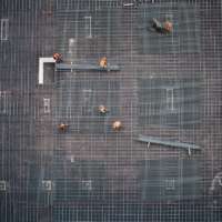 Chantier et ouvriers vus de dessus
