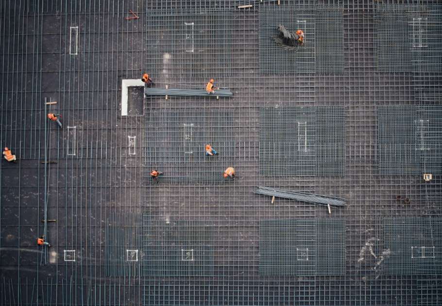 Chantier et ouvriers vus de dessus